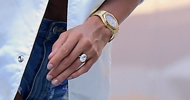 hailey baldwin engagement ring